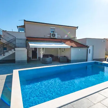 Amazing In Casa vacanze Ugljane